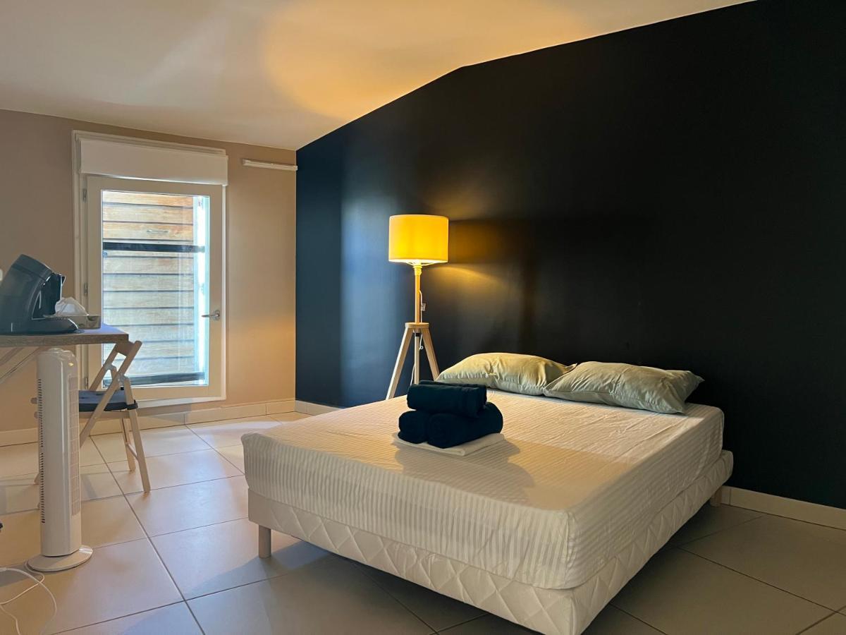 T2 Prado / Velodrome Apartment *